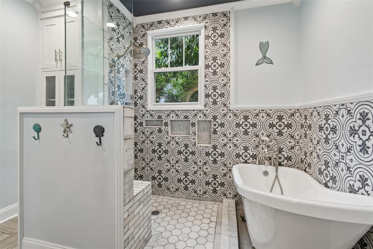 2518 GRANADA CIRCLE — photo 23 of 46
