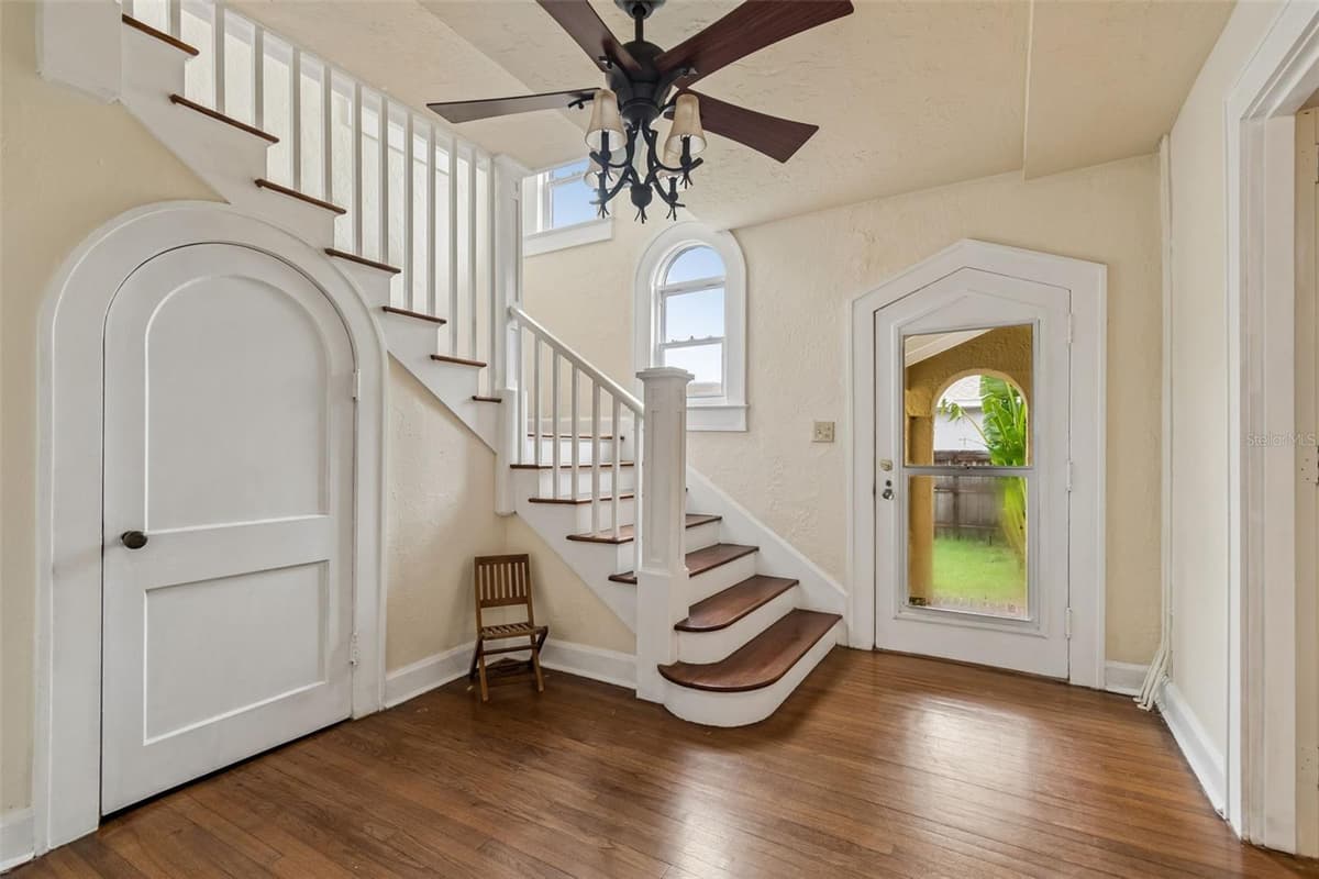 2518 GRANADA CIRCLE — photo 4 of 46