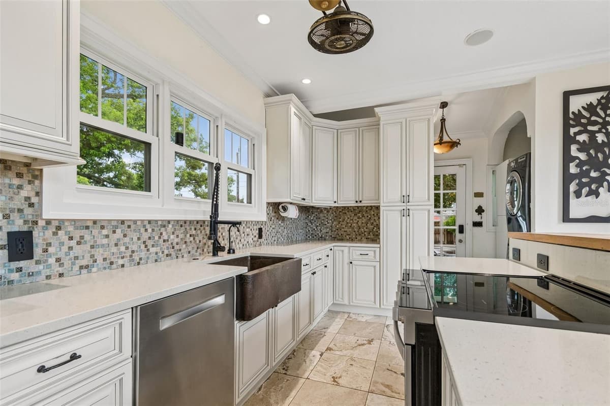 2518 GRANADA CIRCLE — photo 30 of 46