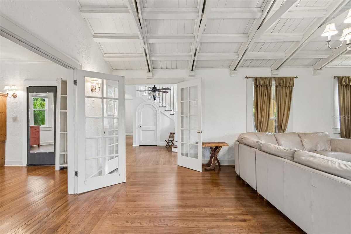 2518 GRANADA CIRCLE — photo 13 of 46