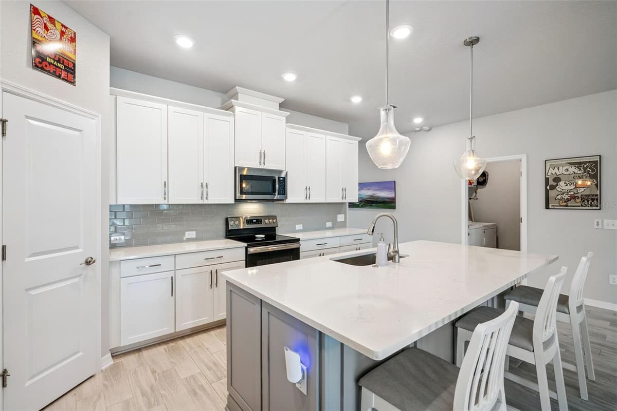 13308 MAGNOLIA VALLEY DRIVE — photo 8 of 46