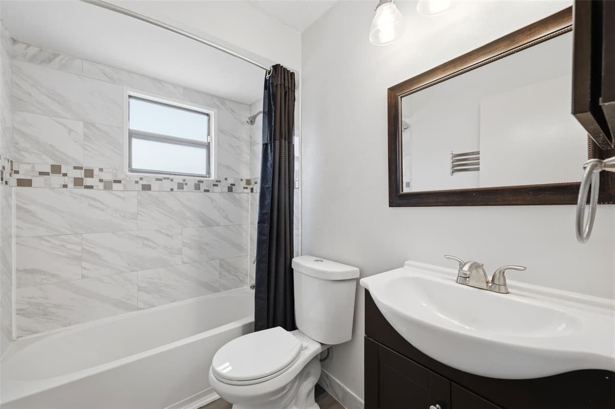 8178 ENGLISH ELM CIRCLE — photo 14 of 36
