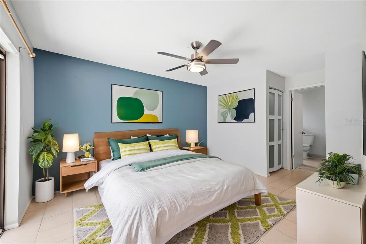 8178 ENGLISH ELM CIRCLE — photo 4 of 36