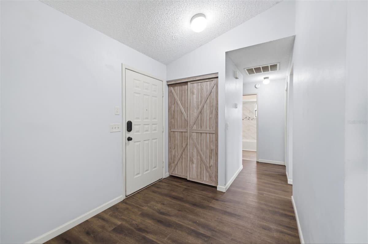 8178 ENGLISH ELM CIRCLE — photo 23 of 36