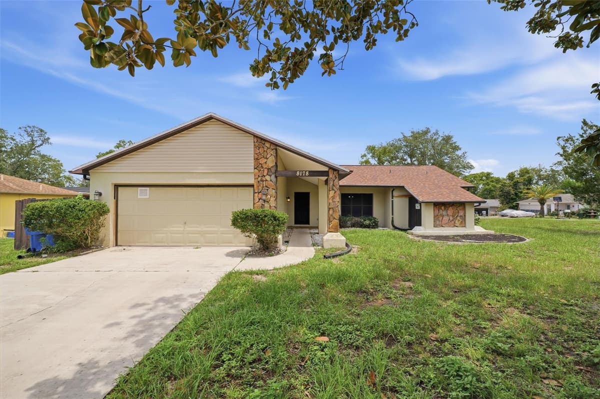 8178 ENGLISH ELM CIRCLE — photo 18 of 36