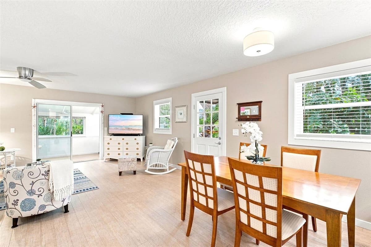 1400 TARPON WOODS BOULEVARD — photo 12 of 40