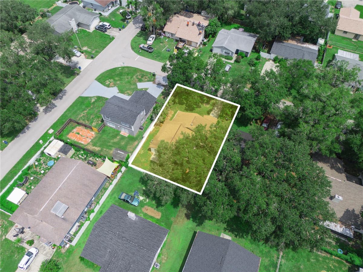 1665 SAILPOINT DRIVE — photo 36 of 39