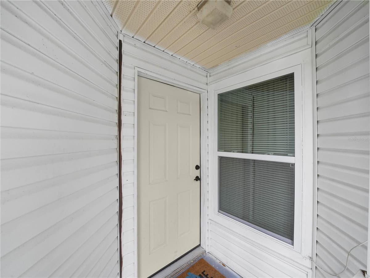 1665 SAILPOINT DRIVE — photo 29 of 39