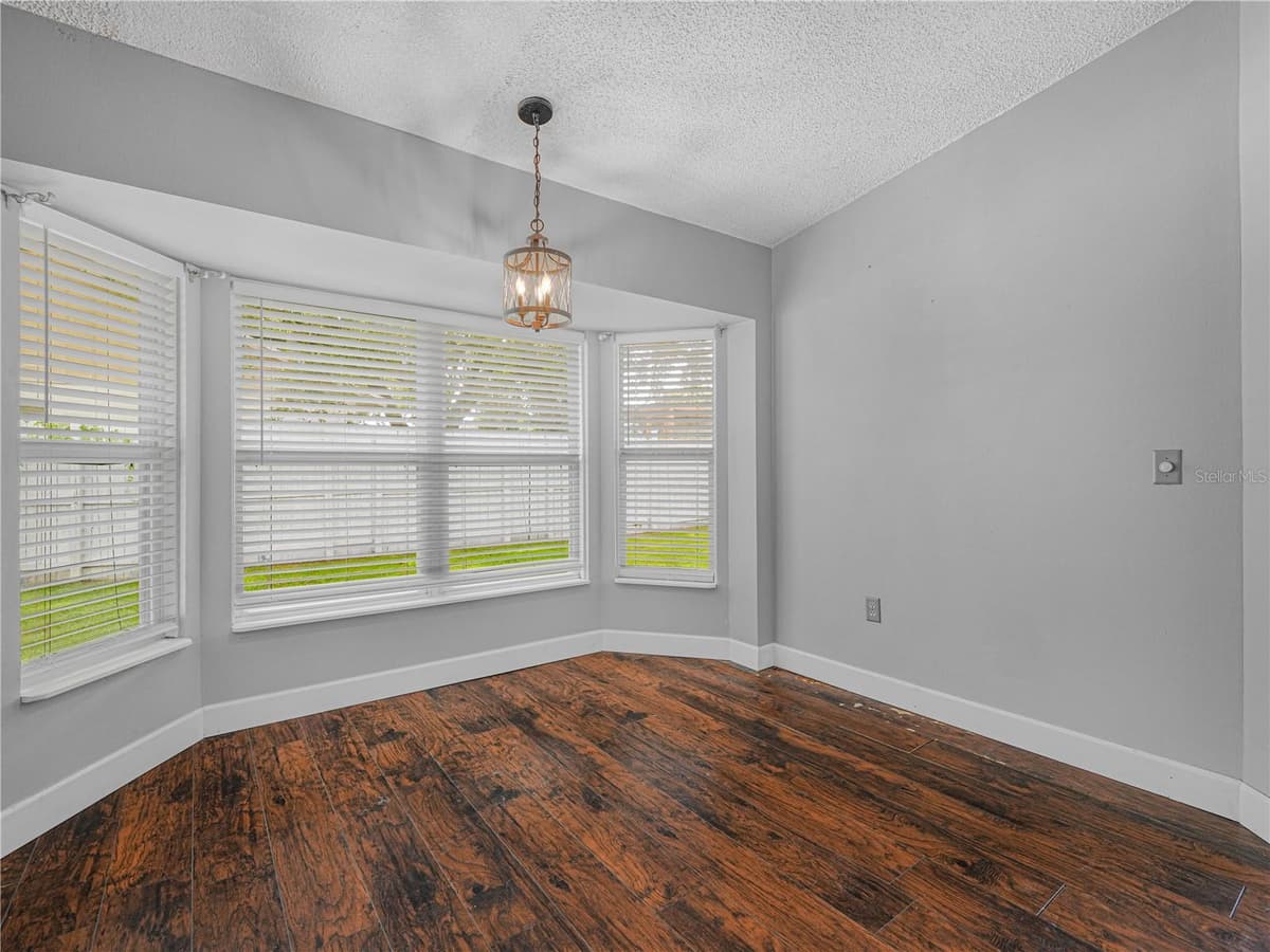 1665 SAILPOINT DRIVE — photo 17 of 39