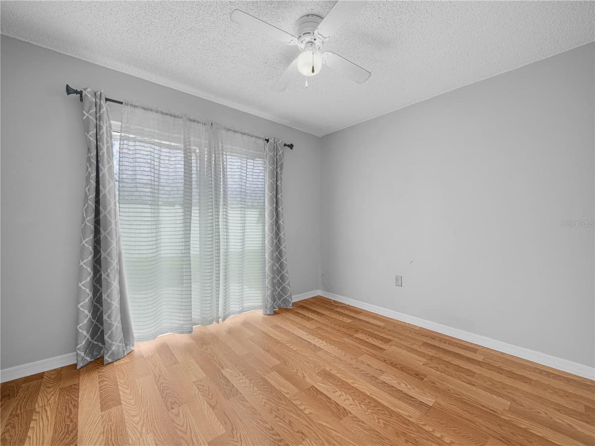 1665 SAILPOINT DRIVE — photo 22 of 39