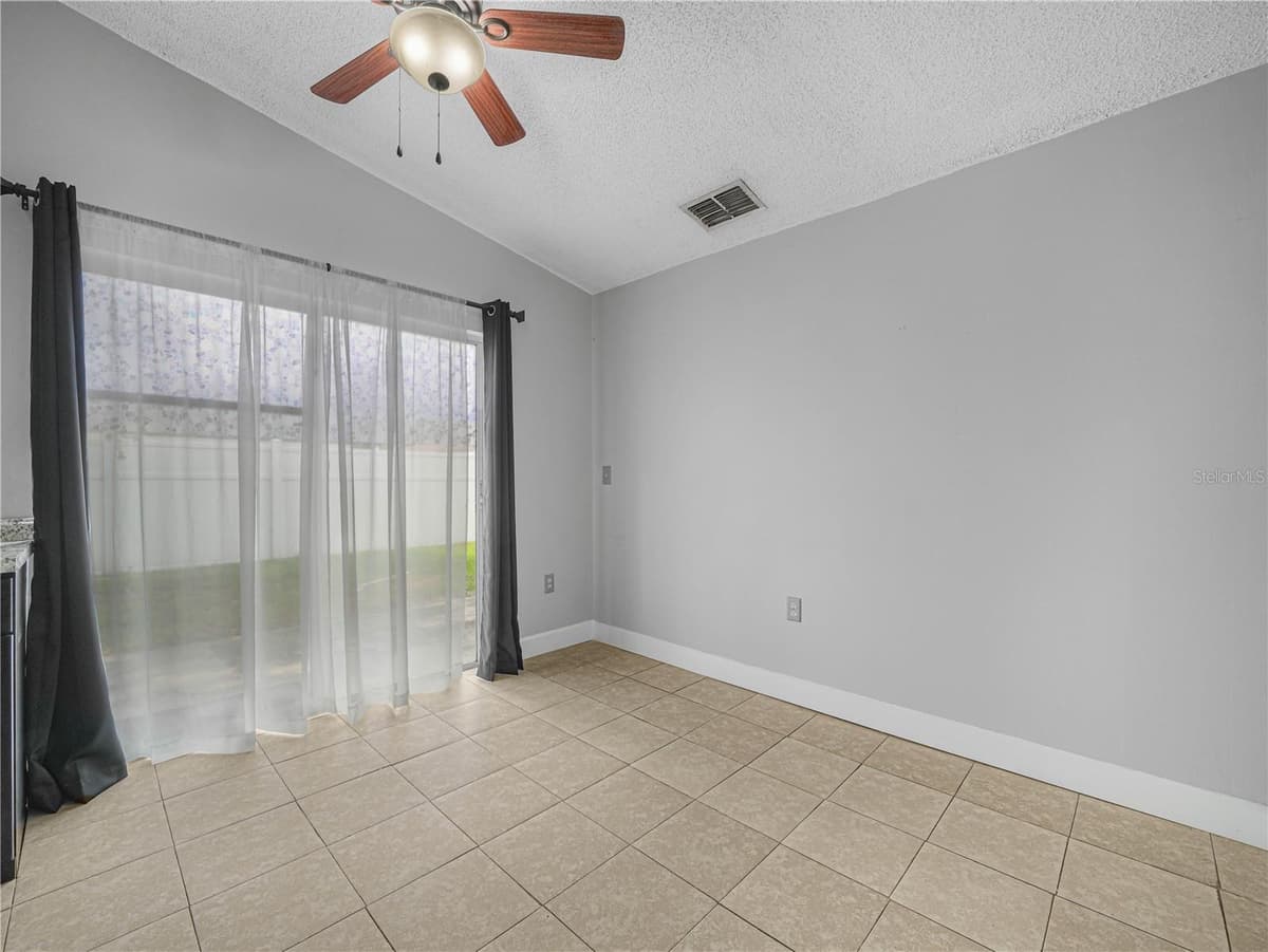 1665 SAILPOINT DRIVE — photo 24 of 39