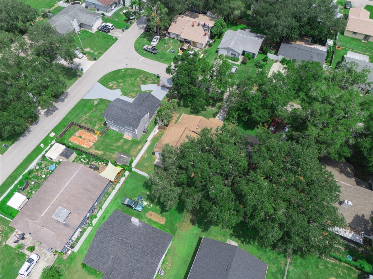 1665 SAILPOINT DRIVE — photo 7 of 39