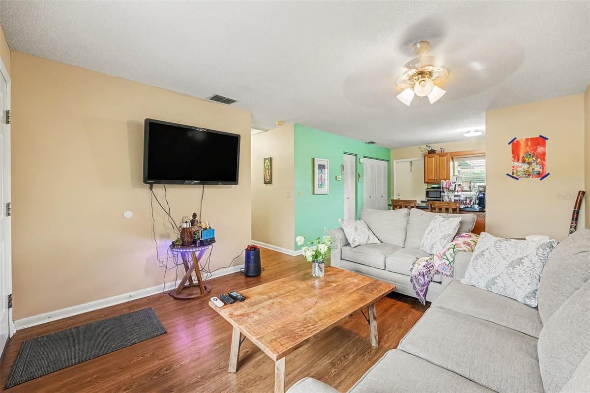 1413 THOUSAND ROSES DRIVE — photo 6 of 24