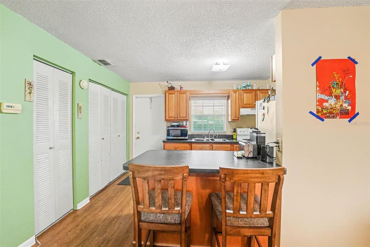 1413 THOUSAND ROSES DRIVE — photo 7 of 24