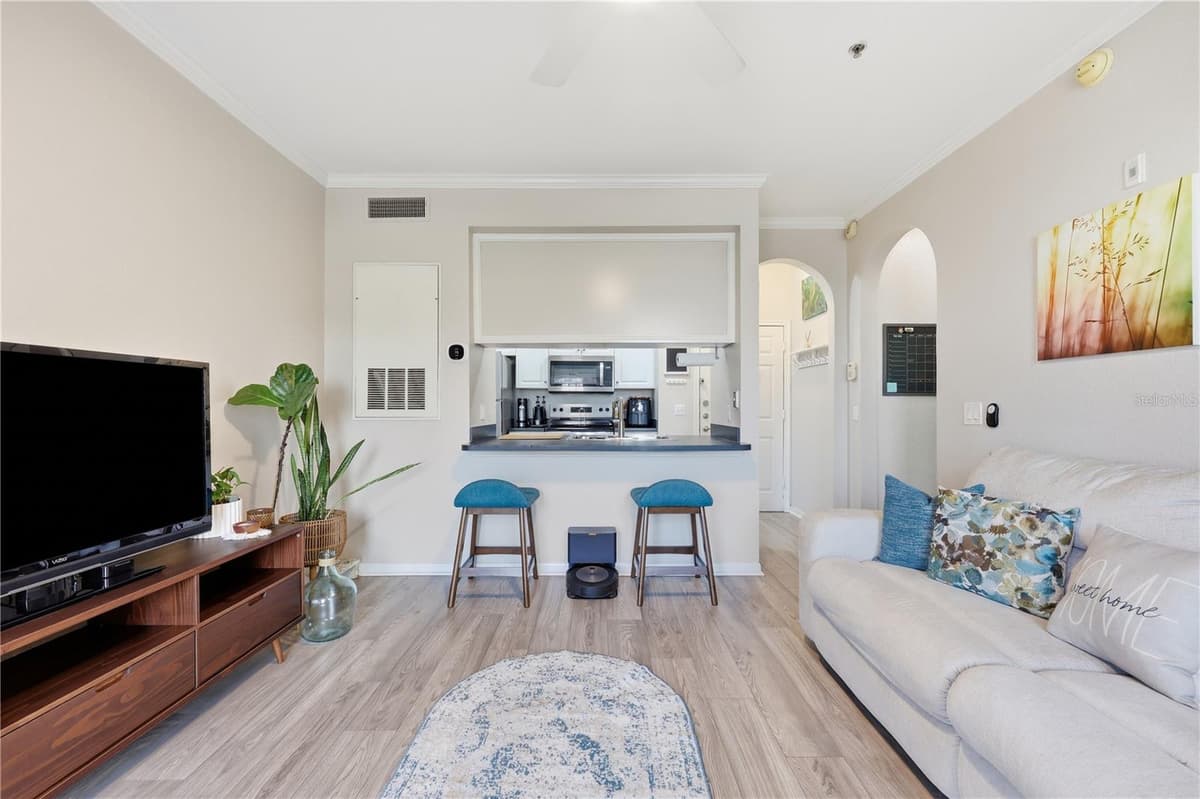 860 ORANGE AVENUE — photo 15 of 45