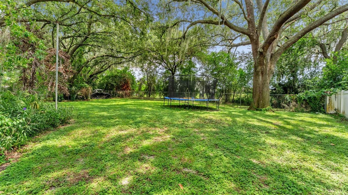 717 WOODHILL DRIVE — photo 40 of 49