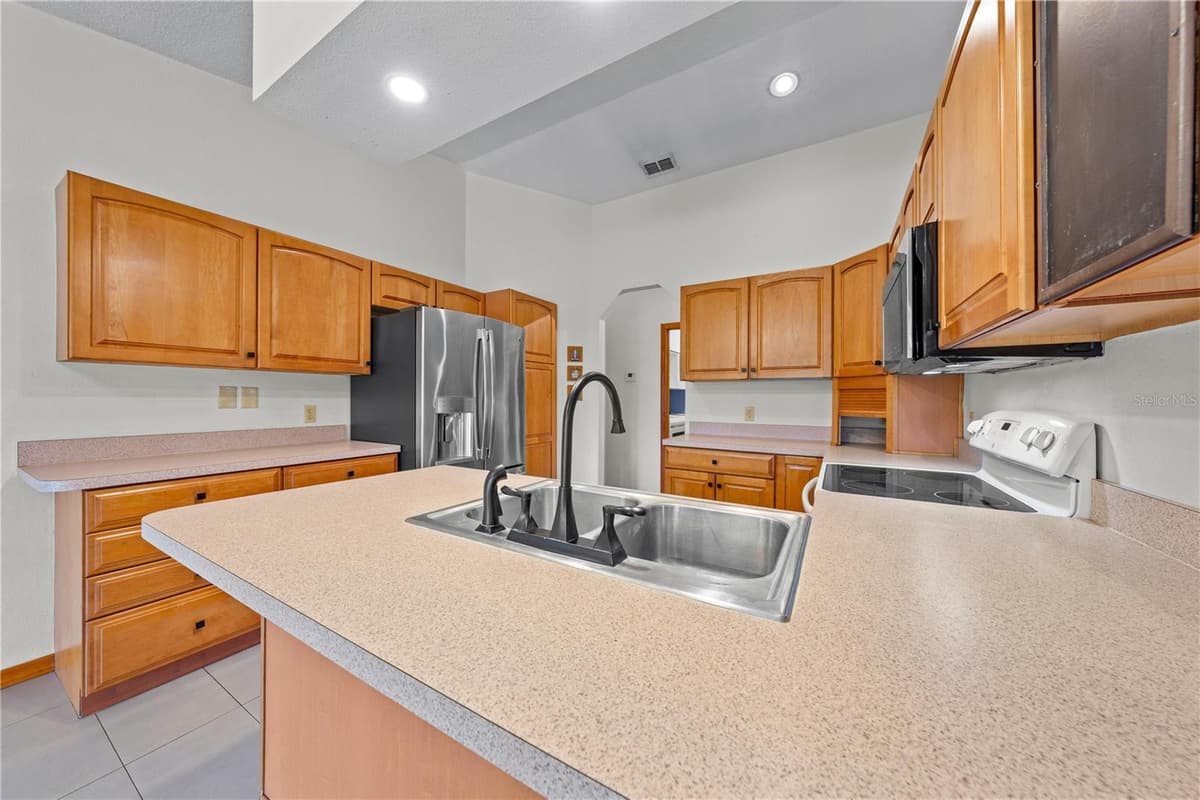2810 WINDSONG LANE — photo 17 of 63