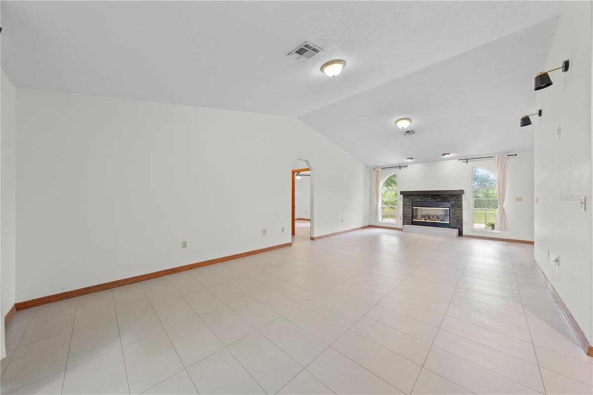 2810 WINDSONG LANE — photo 23 of 63