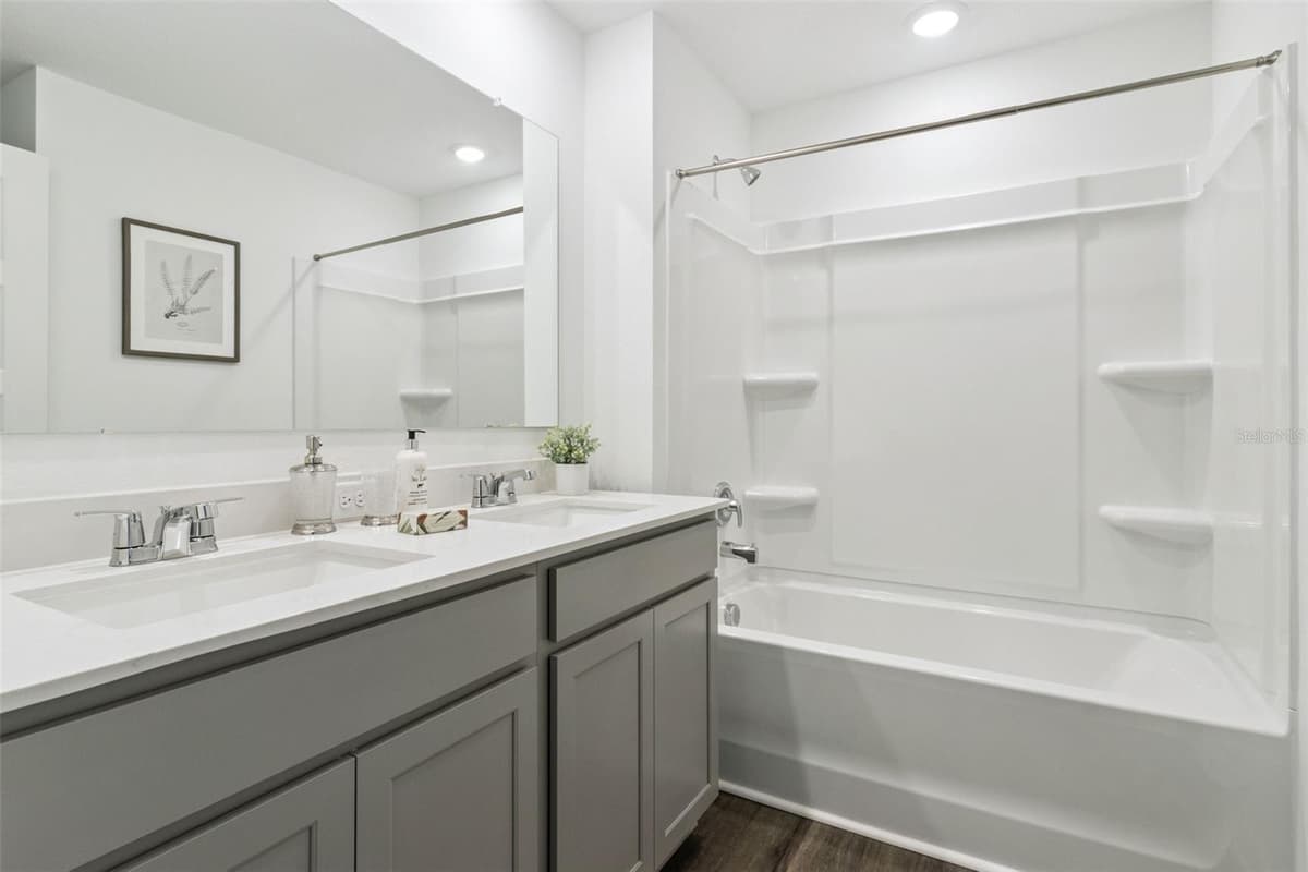 761 GREENWAY BOULEVARD — photo 30 of 32