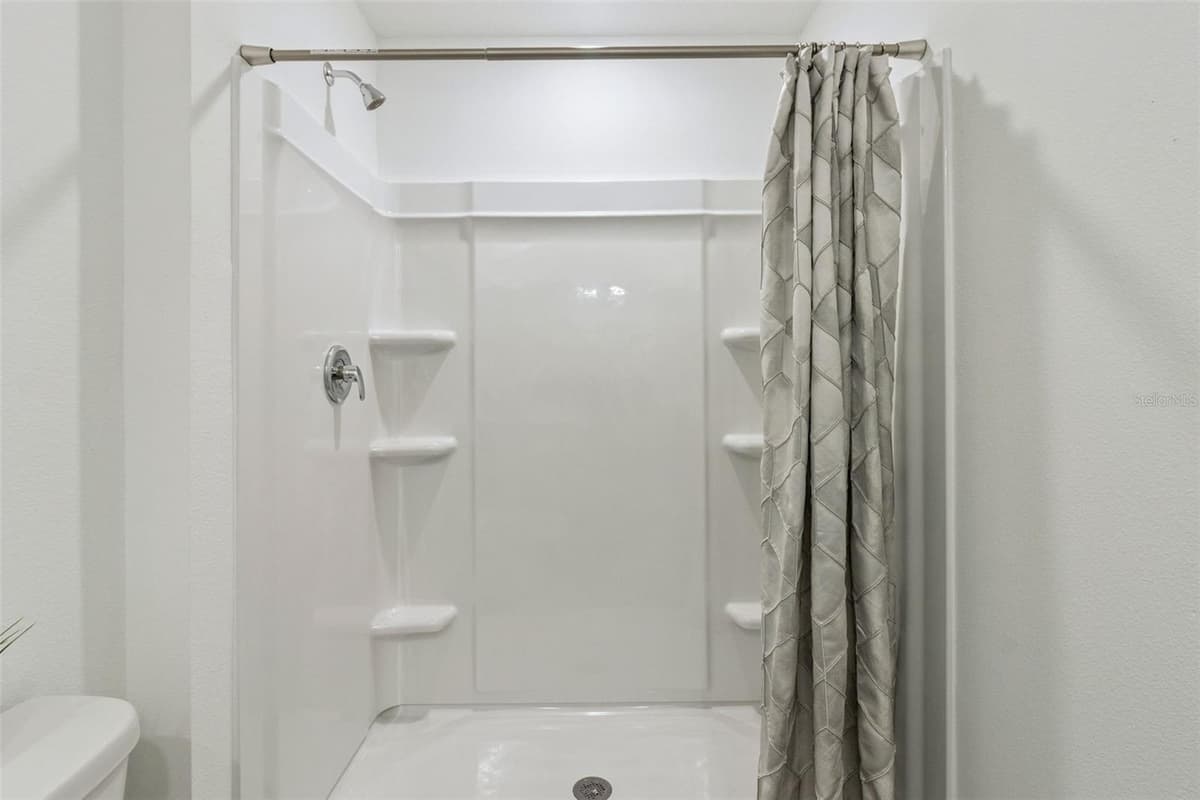 761 GREENWAY BOULEVARD — photo 31 of 32