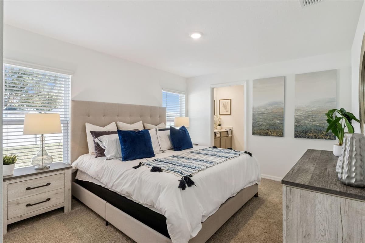 761 GREENWAY BOULEVARD — photo 16 of 32