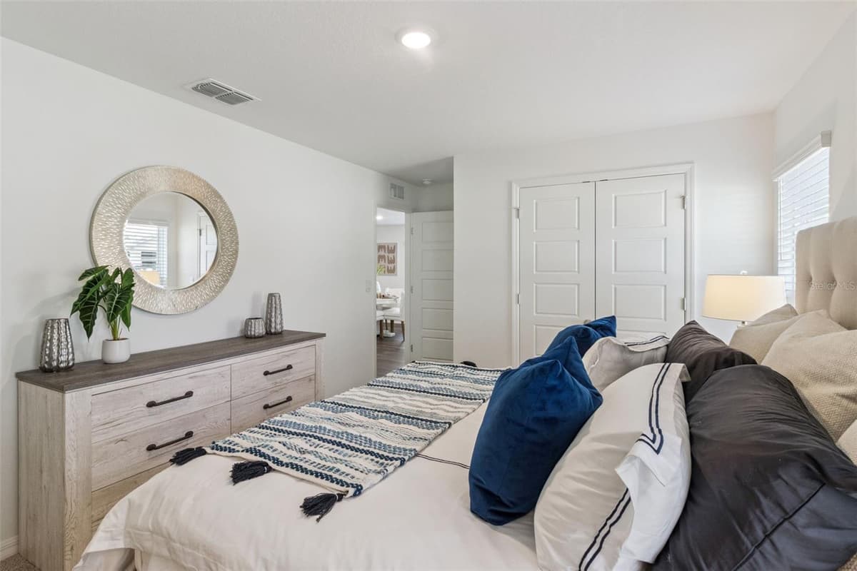 761 GREENWAY BOULEVARD — photo 18 of 32