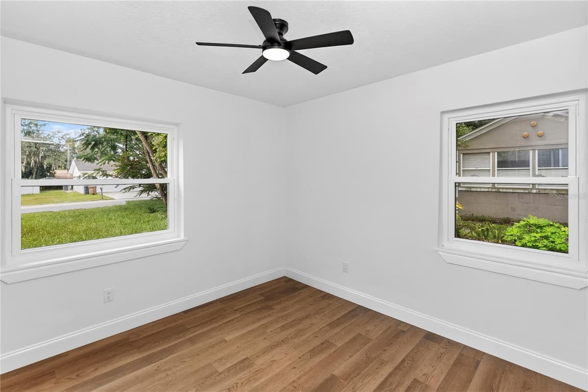 112 COLOMBA ROAD — photo 14 of 21