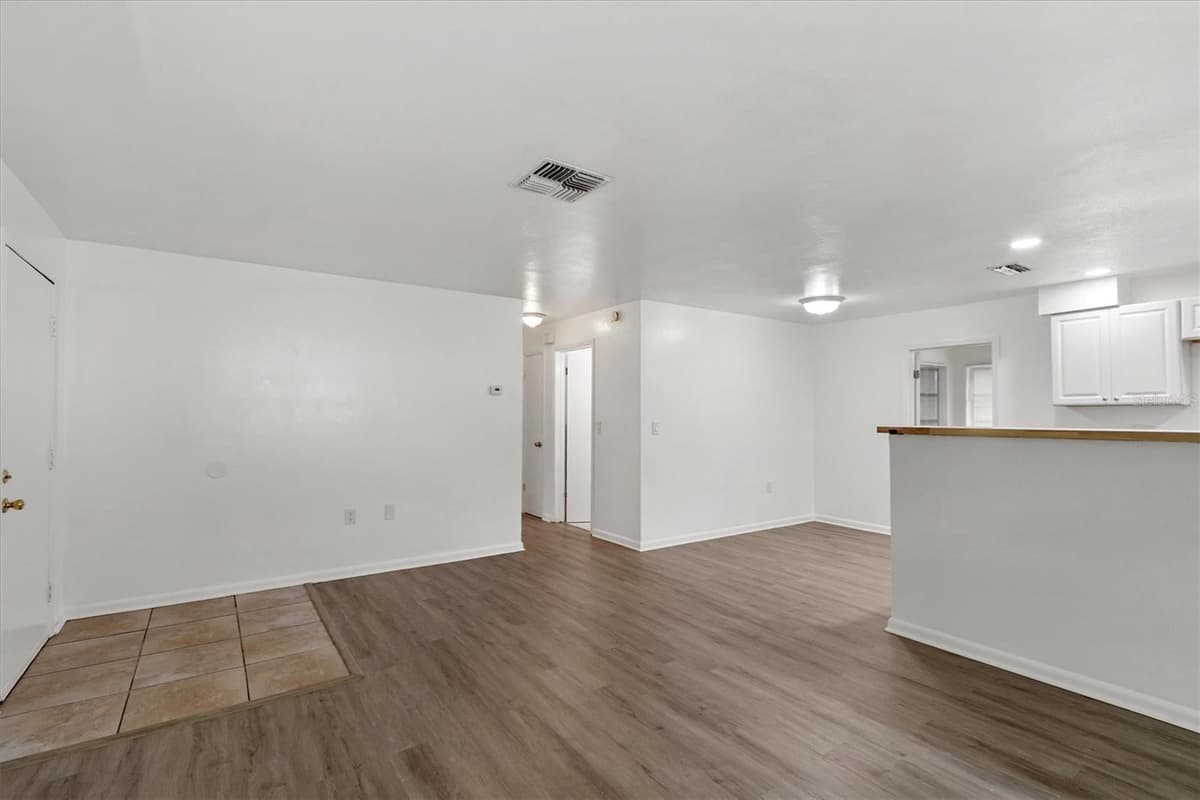 16 HARRISON STREET — photo 8 of 29