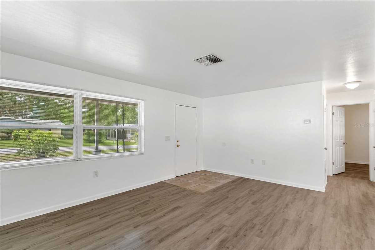 16 HARRISON STREET — photo 7 of 29