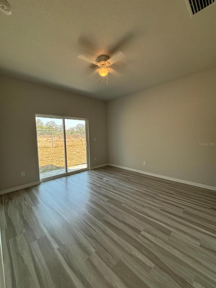1466 LAS VILLAS BOULEVARD — photo 10 of 19