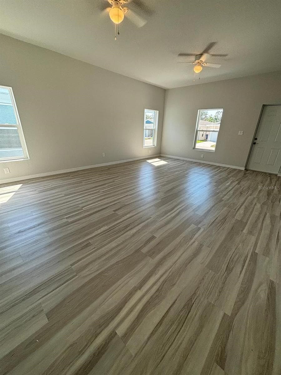1466 LAS VILLAS BOULEVARD — photo 11 of 19