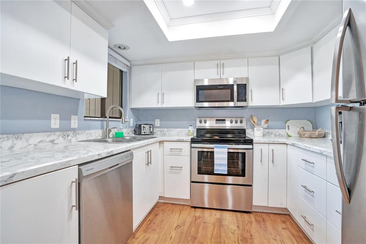 4338 SEA MIST DRIVE — photo 6 of 37