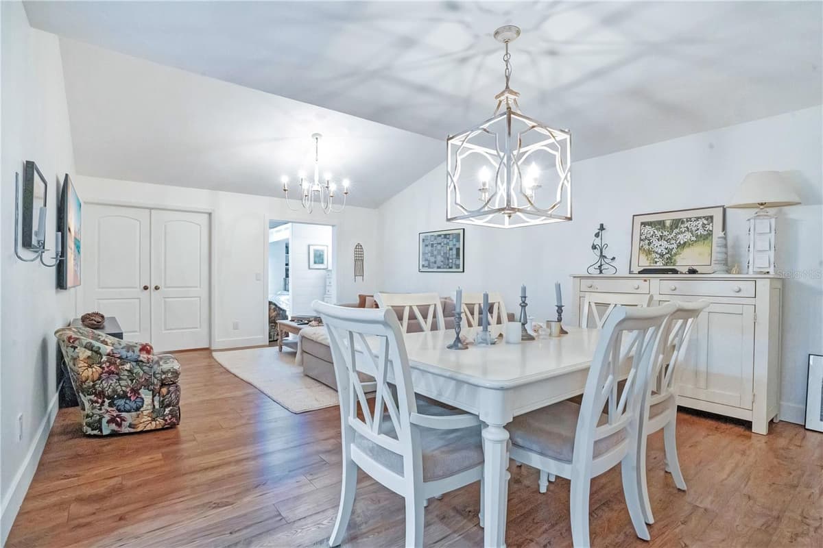 4338 SEA MIST DRIVE — photo 7 of 37