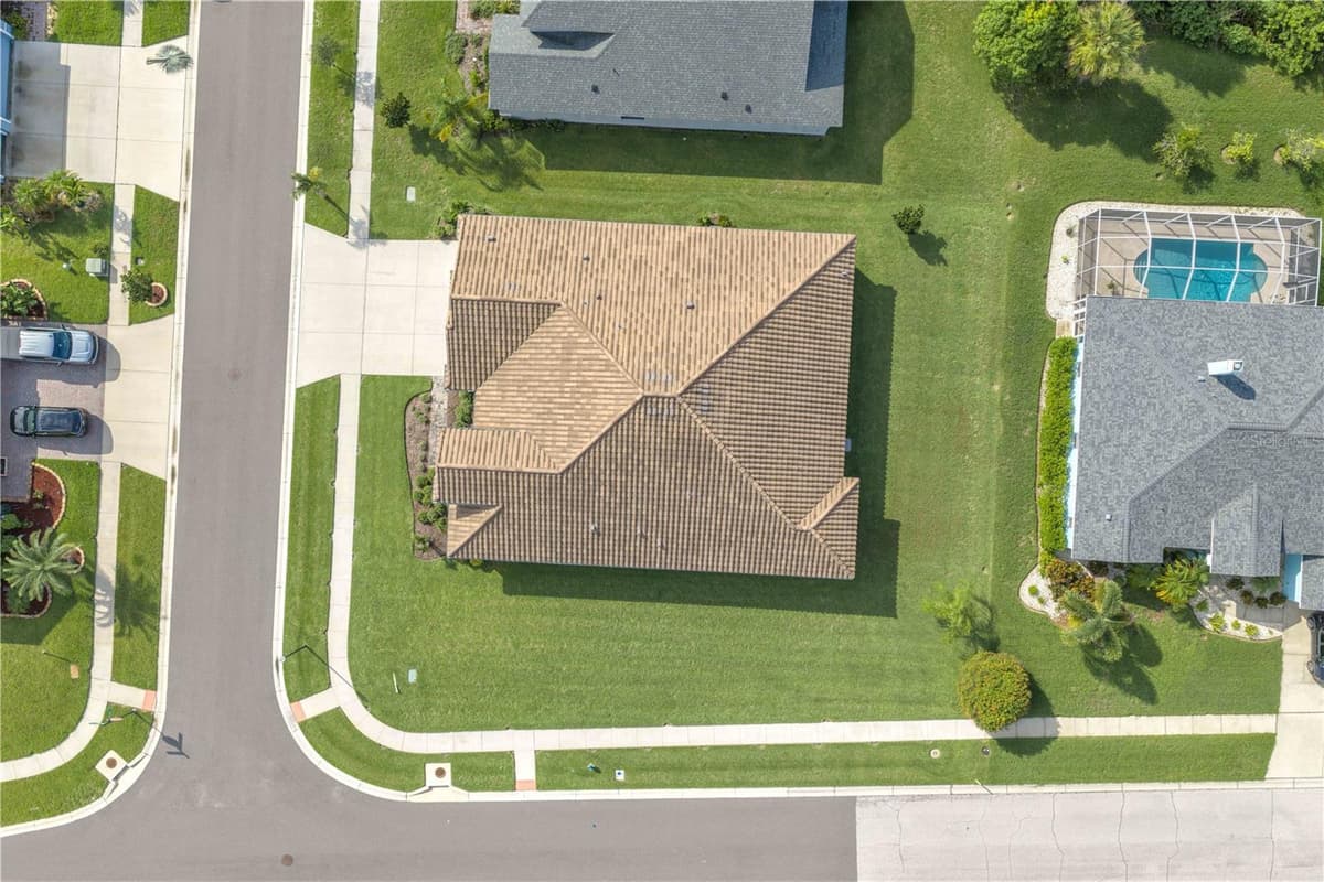 814 TIRANO WAY — photo 40 of 45