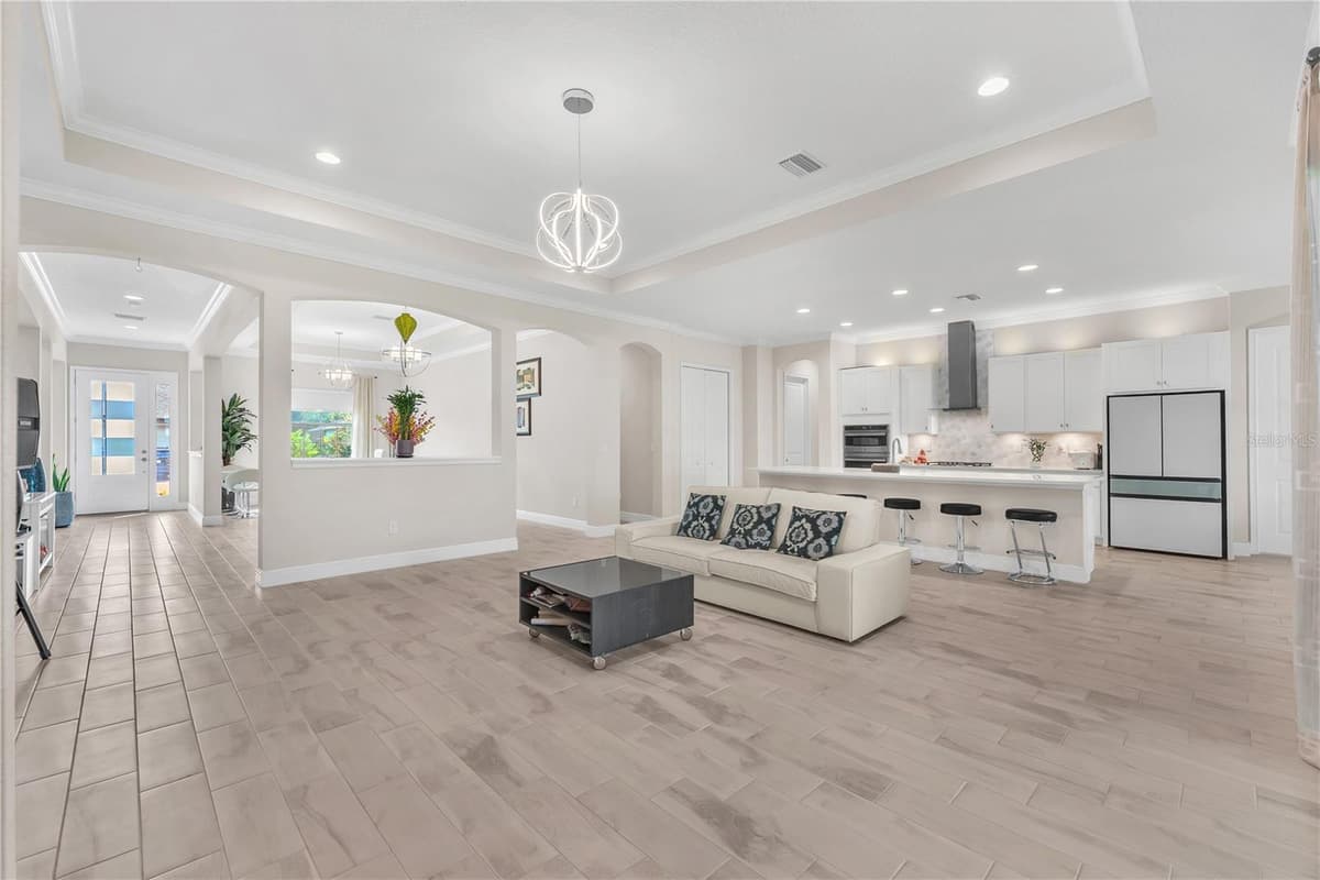 814 TIRANO WAY — photo 15 of 45