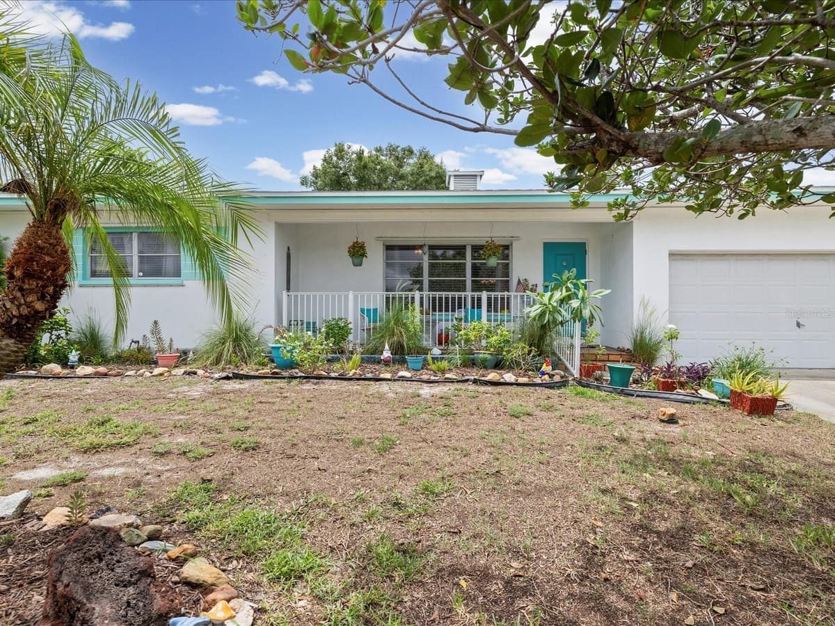 1006 DUMONT DRIVE — photo 2 of 74