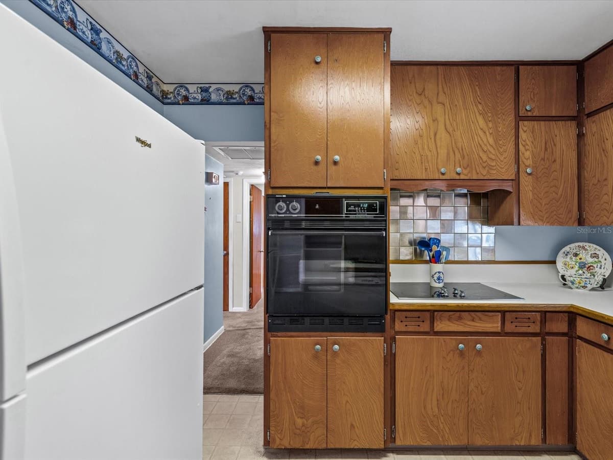 1006 DUMONT DRIVE — photo 14 of 74