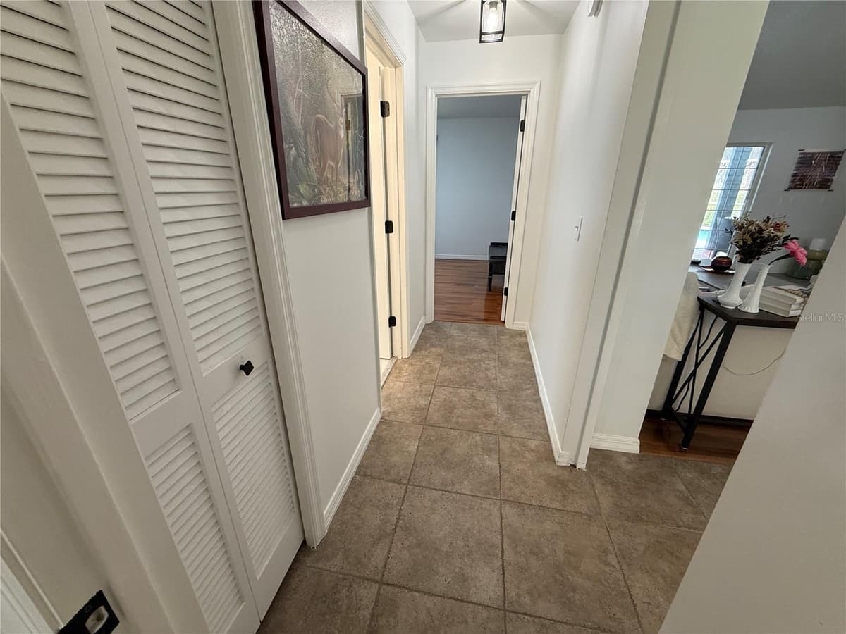 77 CIMMARON DRIVE — photo 29 of 47