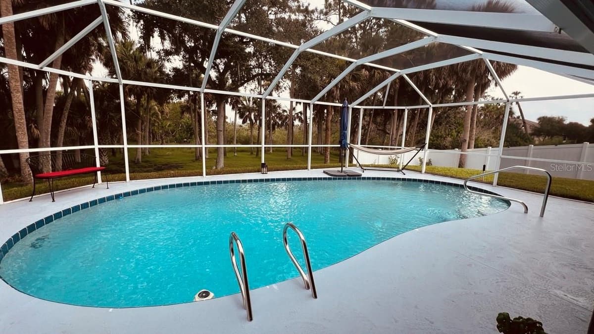 77 CIMMARON DRIVE — photo 36 of 47
