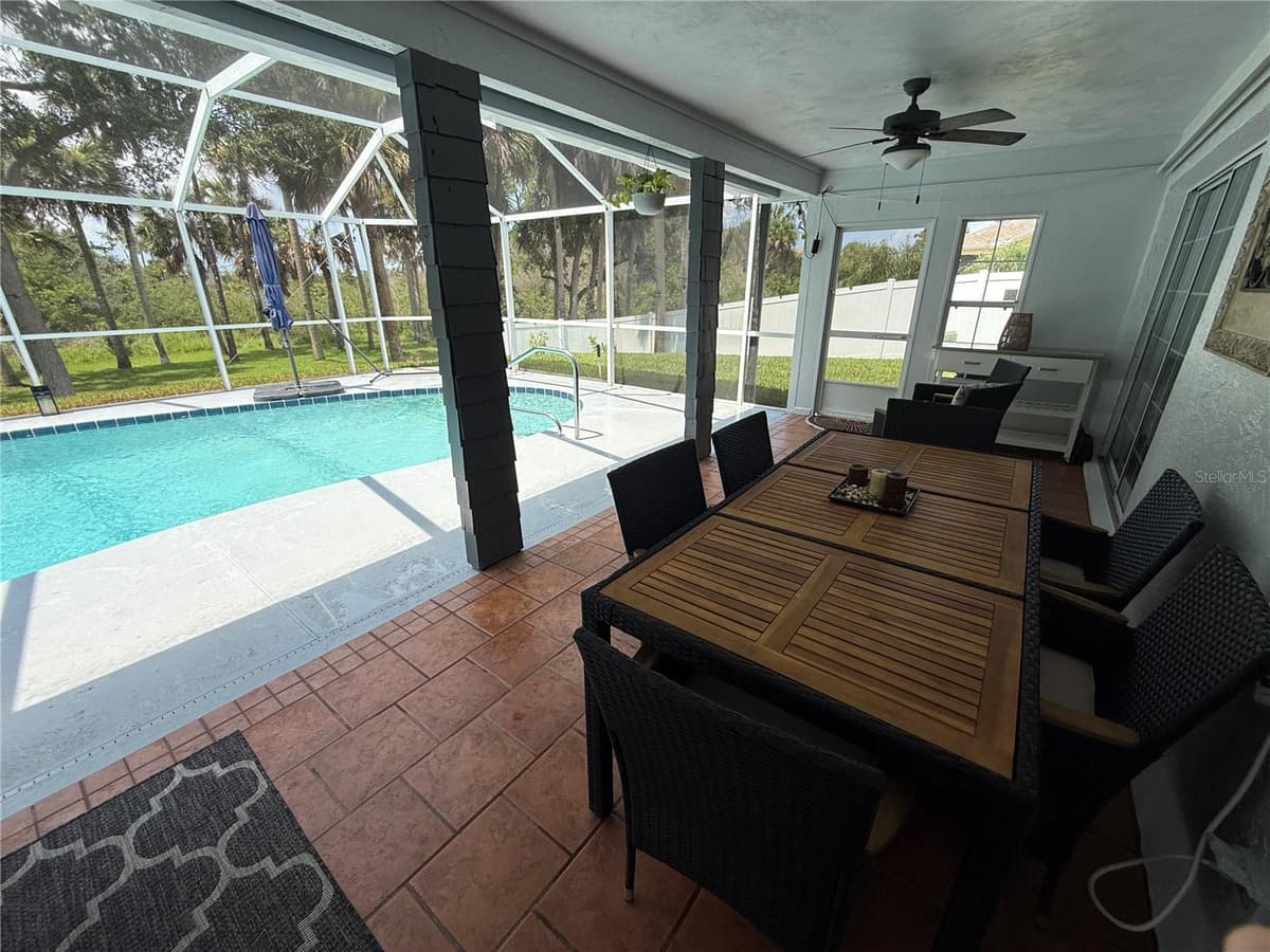 77 CIMMARON DRIVE — photo 40 of 47