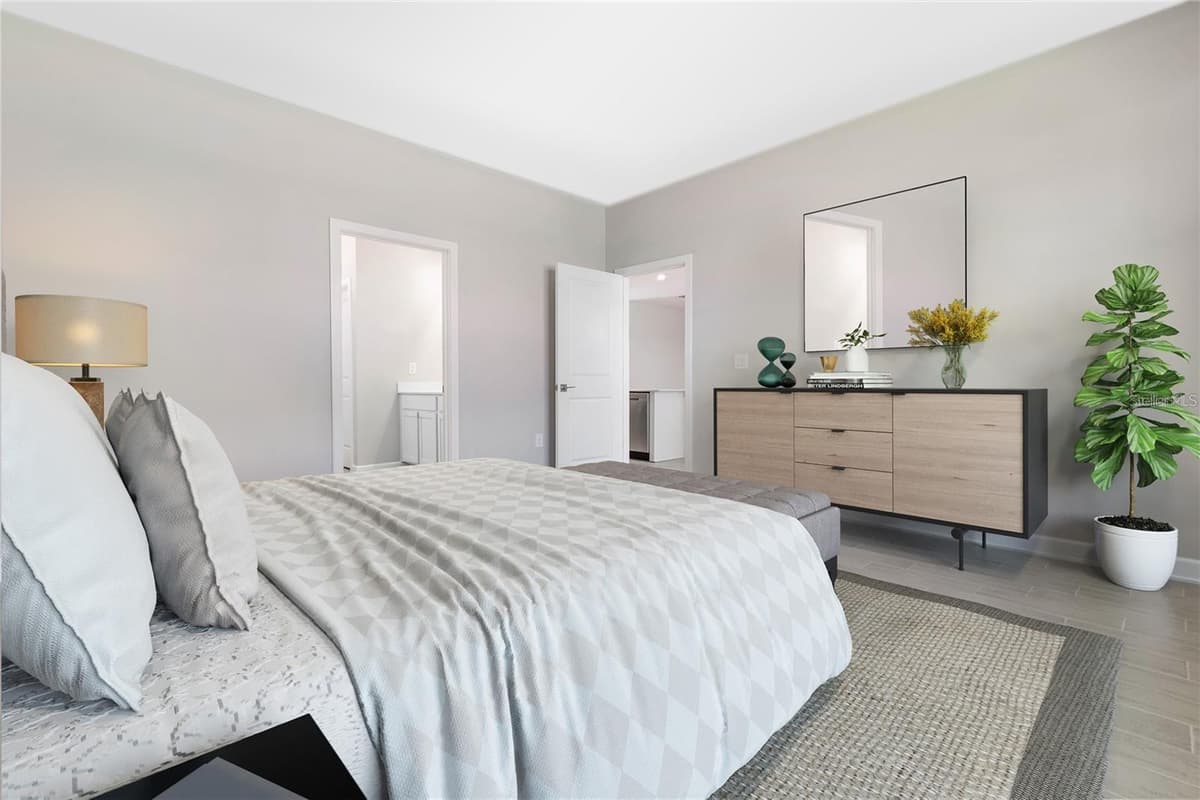 1011 KISMET PARKWAY — photo 9 of 18