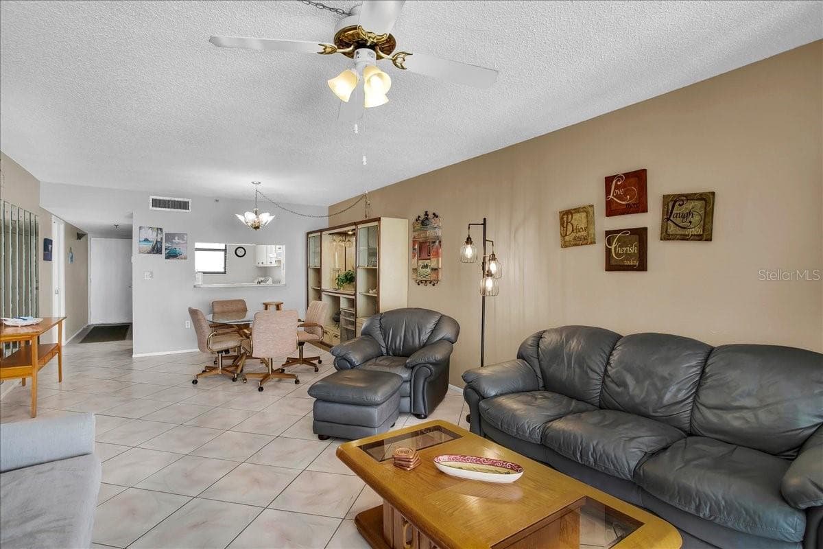 15462 GULF BOULEVARD — photo 6 of 46