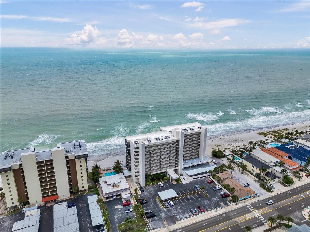 15462 GULF BOULEVARD — photo 45 of 46
