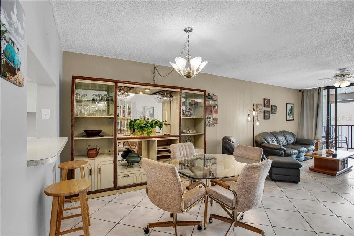 15462 GULF BOULEVARD — photo 12 of 46