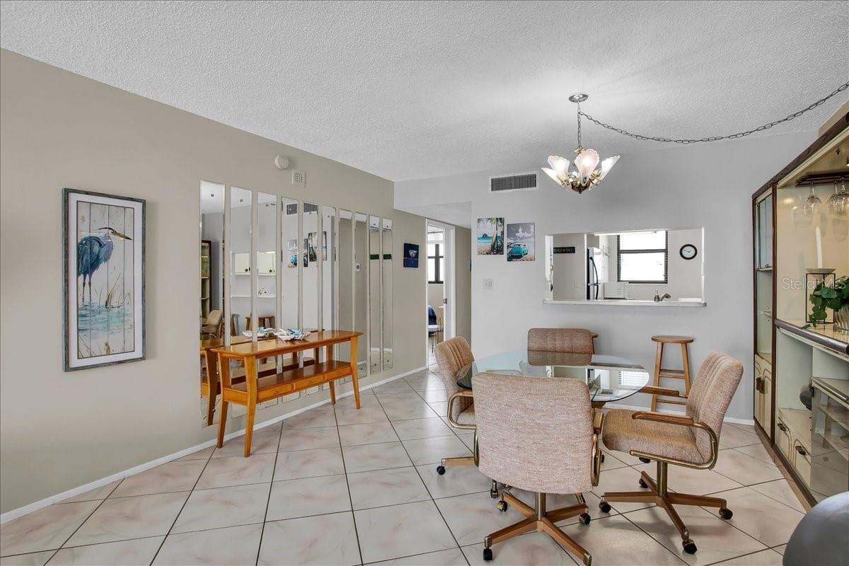 15462 GULF BOULEVARD — photo 13 of 46