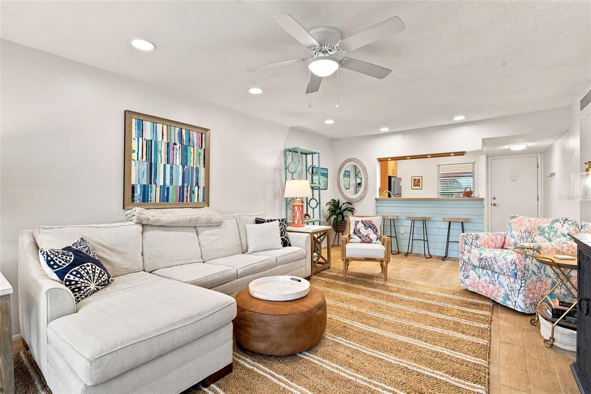 3868 CATALINA DRIVE — photo 10 of 30