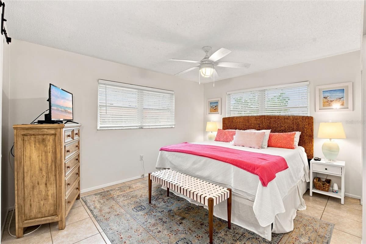 3868 CATALINA DRIVE — photo 14 of 30