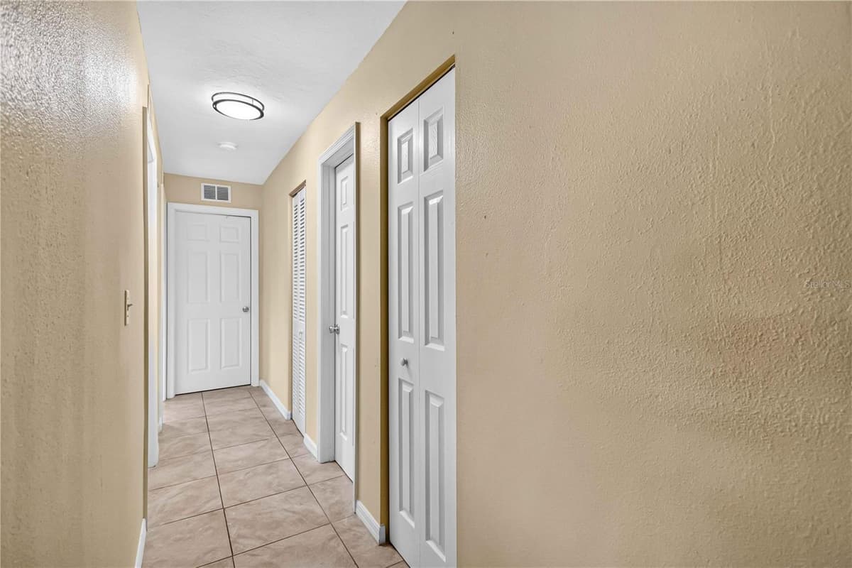 2316 POWELL CIRCLE — photo 16 of 29