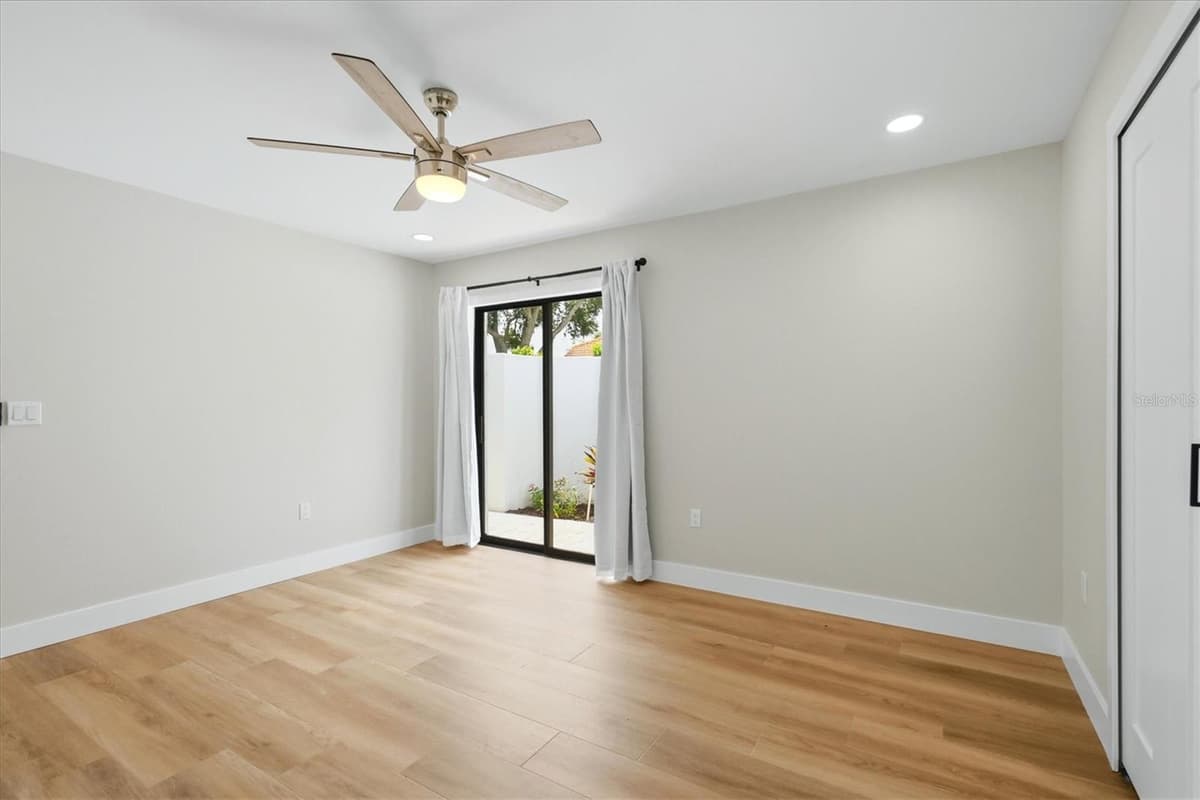 8822 MISTY CREEK DRIVE — photo 38 of 67