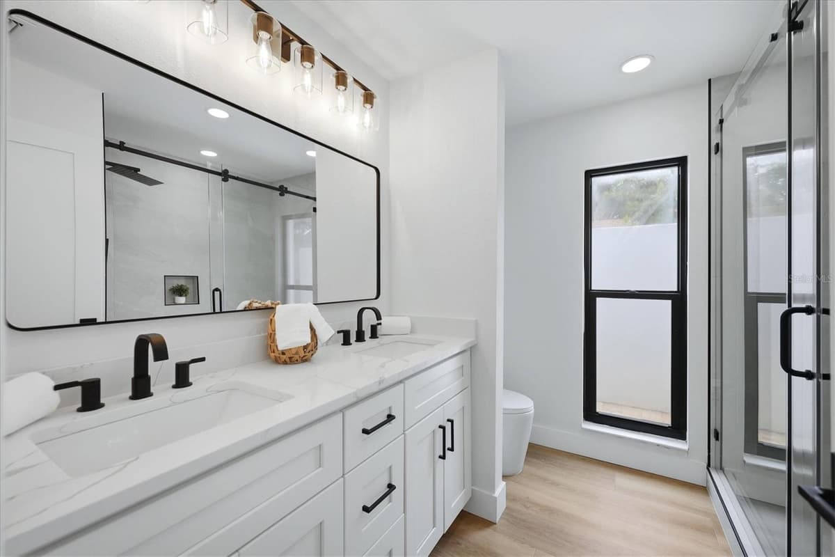 8822 MISTY CREEK DRIVE — photo 36 of 67